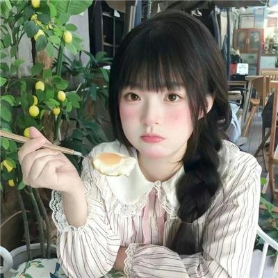 弱比少男闯女校